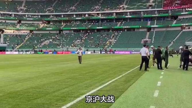 关于海港回归首秀大放异彩，纳达尔主场球迷高呼名字的信息-九游游戏中心官网